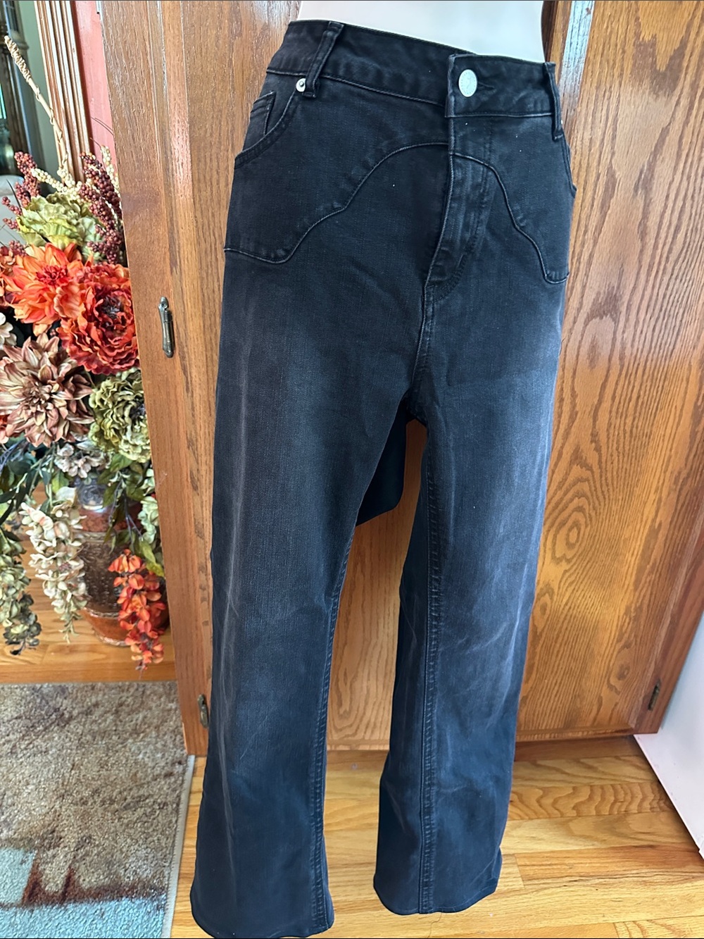 Black Women’s  Jeans - Classic Straight Fit